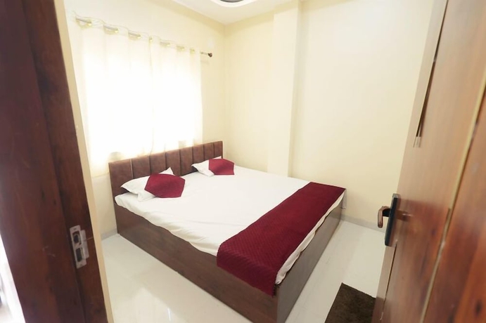 Imagen de la habitación del Hotel Ujjain Dwarka Palace. Foto 6