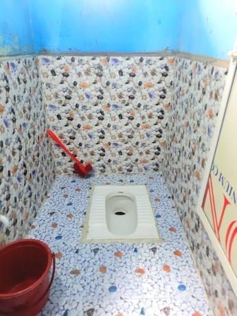 Imagen de la habitación del Hotel Ujjain Yatri Niwas. Foto 12