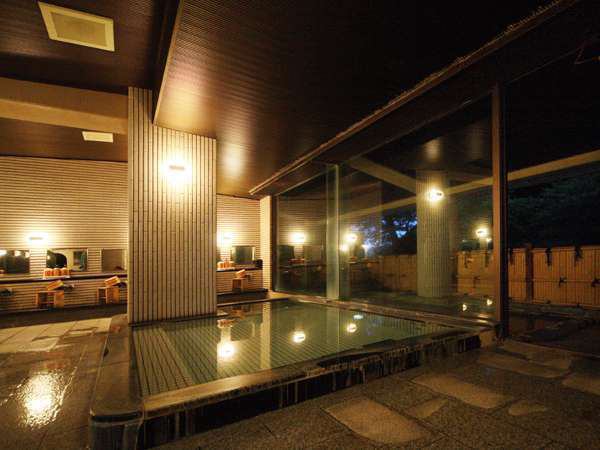 Imagen de la piscina del Hotel Ujo no Yado Shintsuta. Foto 18