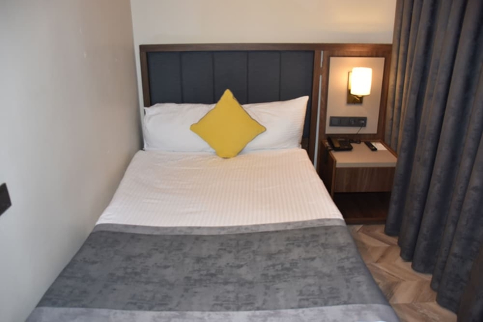 Imagen de la habitación del Hotel Uk Ankara. Foto 11