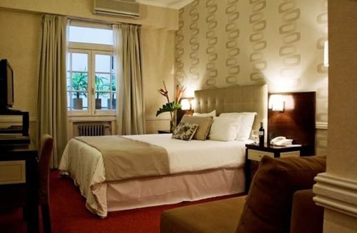 Imagen de la habitación del Hotel Ulises Recoleta Suites. Foto 6