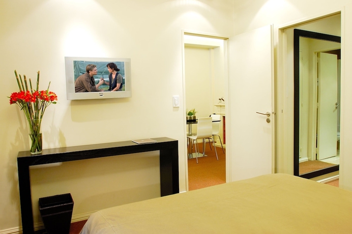 Imagen de la habitación del Hotel Ulises Recoleta Suites. Foto 9