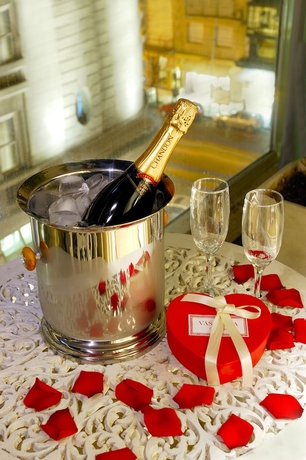 Imagen de la habitación del Hotel Ulises Recoleta Suites. Foto 17