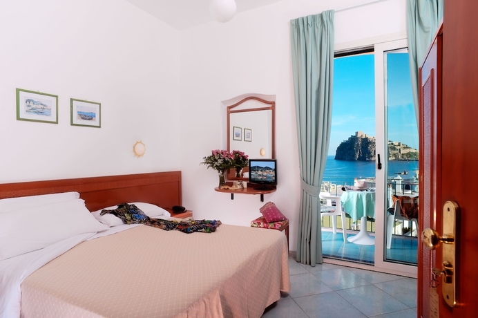 Imagen de la habitación del Hotel Ulisse, Ischia. Foto 6