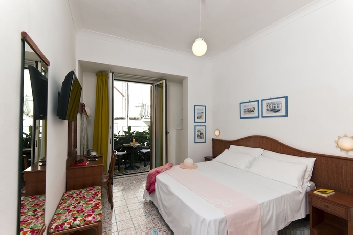 Imagen de la habitación del Hotel Ulisse, Ischia. Foto 11