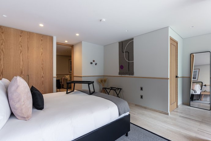 Imagen de la habitación del Hotel Uliv Antara. Foto 2