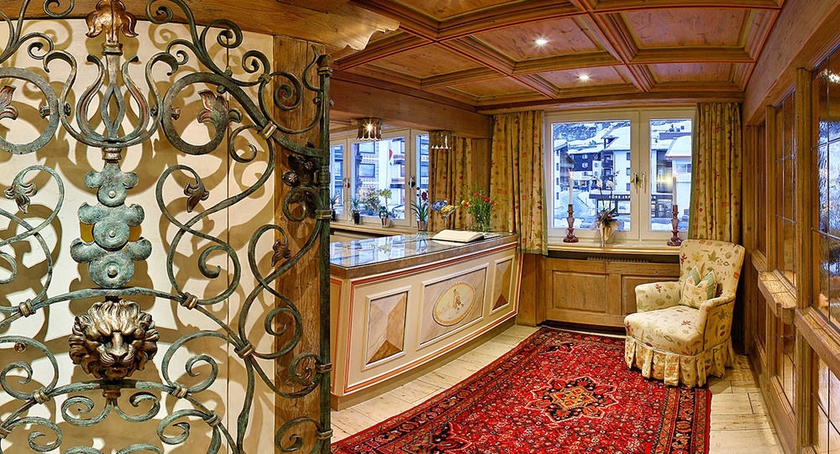 Imagen de los interiores del Hotel Ulli. Foto 10