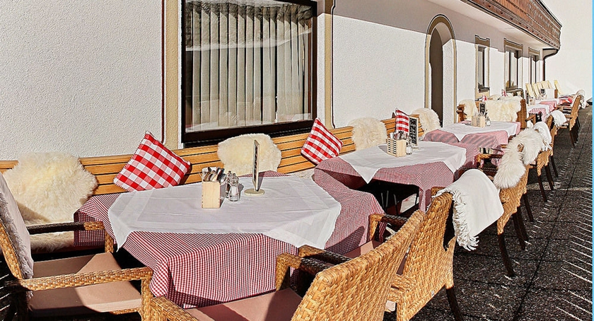 Imagen del bar/restaurante del Hotel Ulli. Foto 2