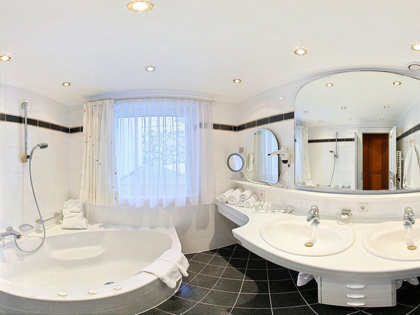 Imagen de la habitación del Hotel Ulli. Foto 5
