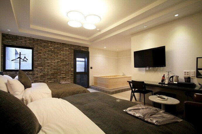 Imagen de la habitación del Hotel Ulsan Junggu Jb Design. Foto 21
