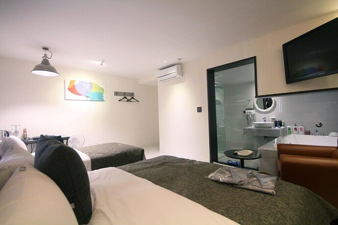 Imagen de la habitación del Hotel Ulsan Junggu Jb Design. Foto 31