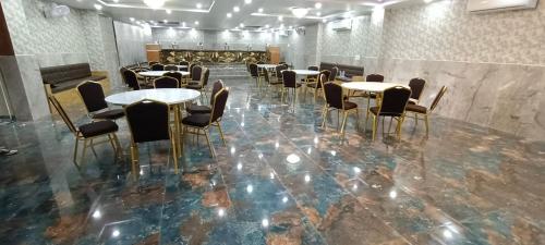 Imagen general del Hotel Ultima. Foto 8