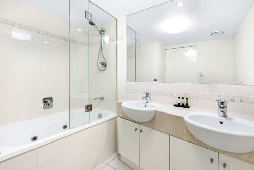 Imagen de la habitación del Hotel Ultiqa Shearwater Resort, Caloundra. Foto 1
