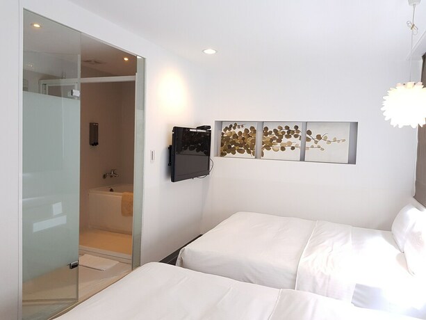 Imagen de la habitación del Hotel Ulysses. Foto 7