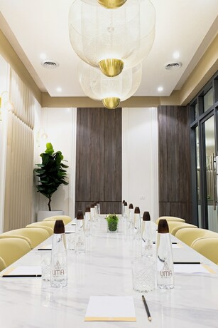 Imagen general del Hotel Uma And Residences. Foto 4
