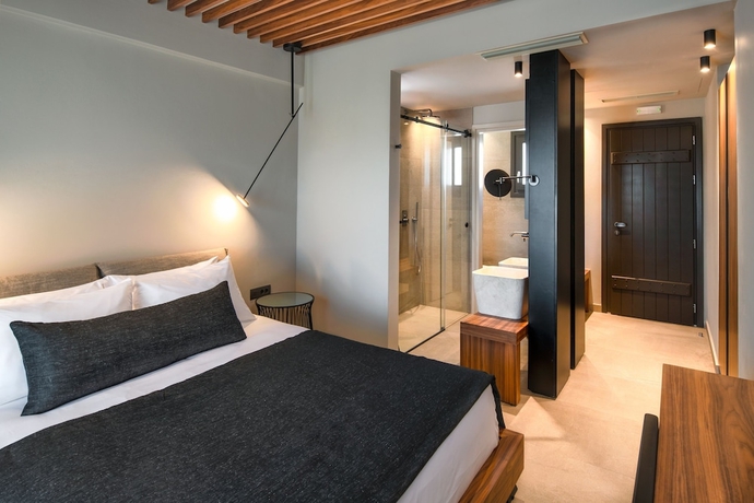 Imagen de la habitación del Hotel Uma Ray Suites. Foto 7