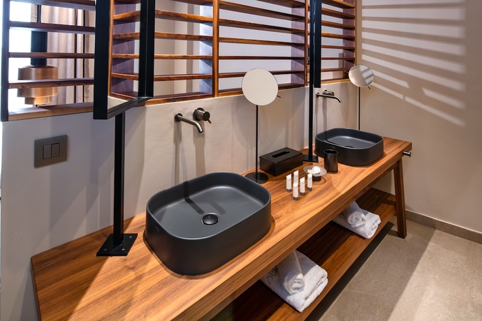 Imagen de la habitación del Hotel Uma Ray Suites. Foto 10