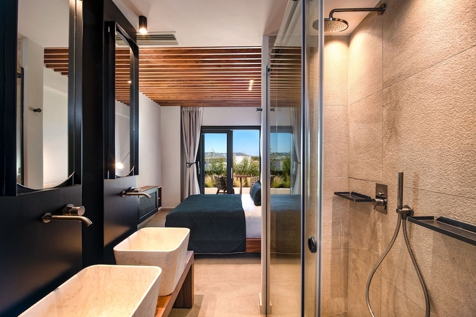 Imagen de la habitación del Hotel Uma Ray Suites. Foto 11