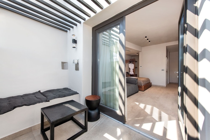 Imagen de la habitación del Hotel Uma Ray Suites. Foto 13