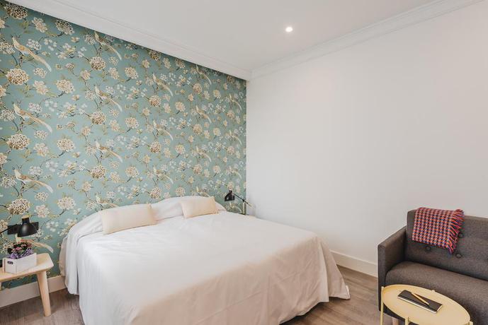 Imagen de la habitación del Hotel Uma Suites Parada Del Marqués. Foto 5