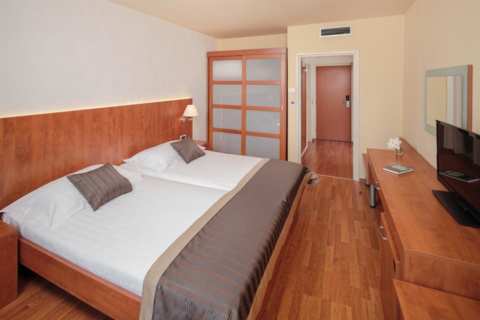 Imagen de la habitación del Hotel Umag Plava Laguna. Foto 2