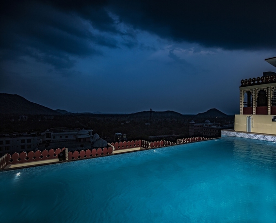 Imagen de la piscina del Hotel Umaid Haveli - A Heritage Style and Resort. Foto 19