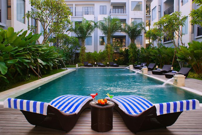 Imagen de la piscina del Hotel Umalas and Residence. Foto 12