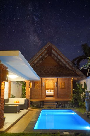 Imagen de la habitación del Hotel Umamani Villa Bali. Foto 7