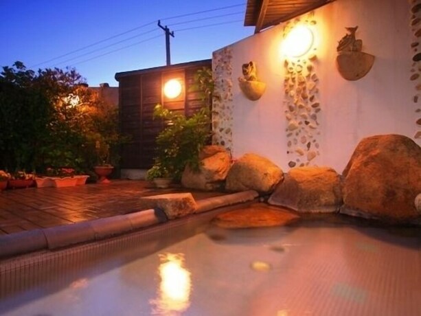 Imagen de la piscina del Hotel Umashiyado Totoya. Foto 27