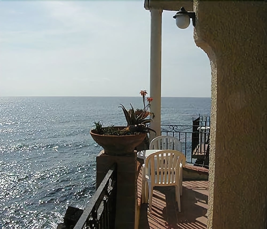 Imagen de la habitación del Hotel Umberto A Mare. Foto 11
