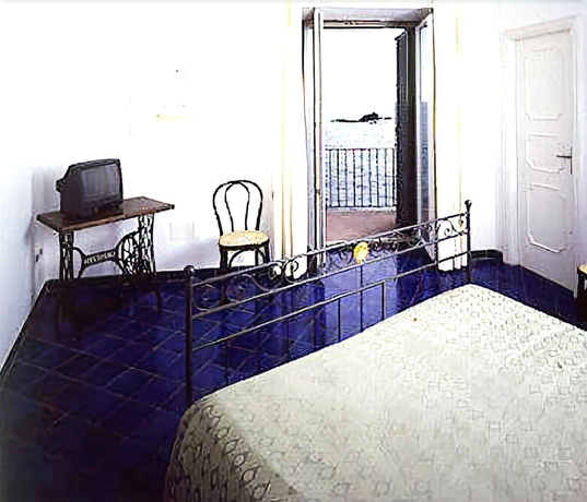 Imagen de la habitación del Hotel Umberto A Mare. Foto 14