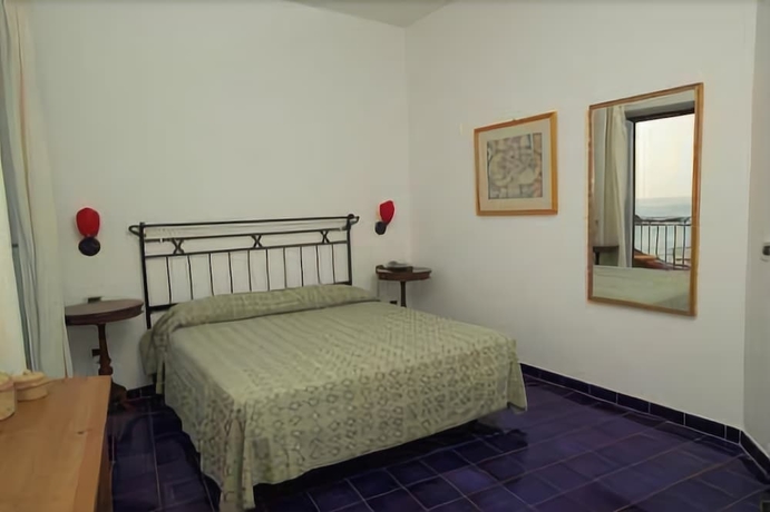 Imagen de la habitación del Hotel Umberto A Mare. Foto 16