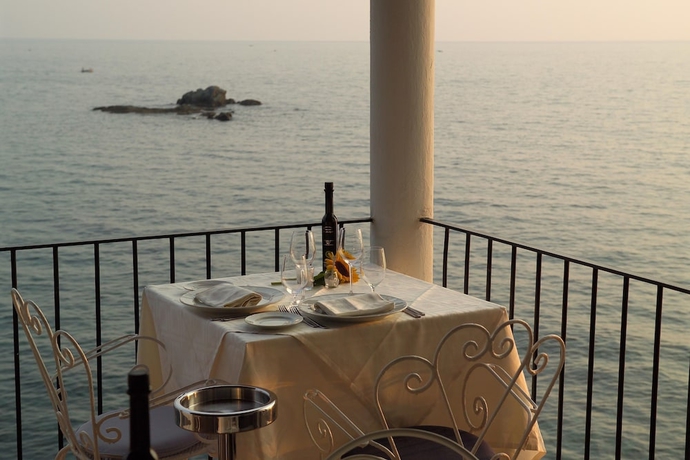 Imagen del bar/restaurante del Hotel Umberto A Mare. Foto 7