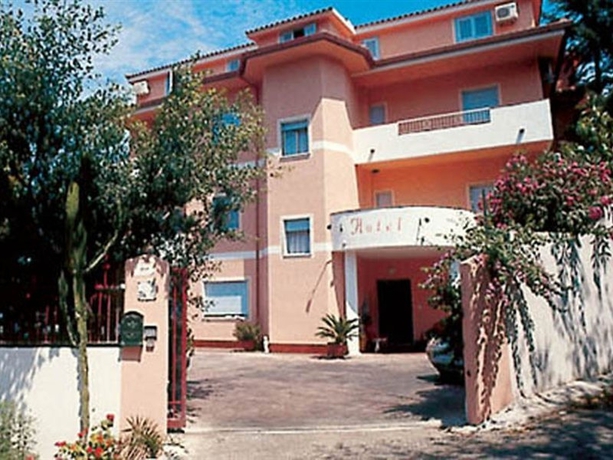 Imagen general del Hotel Umberto, Santa Domenica. Foto 4