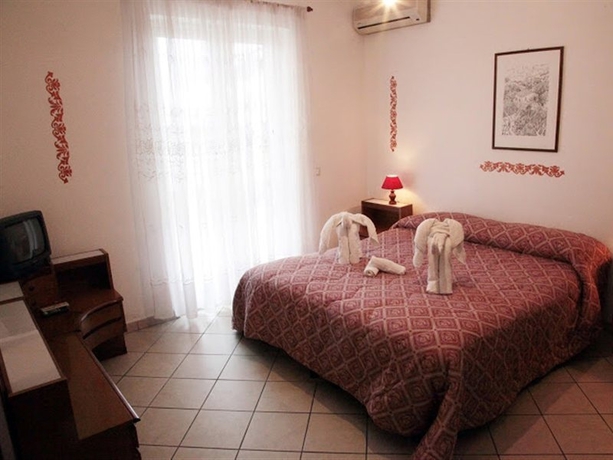 Imagen general del Hotel Umberto, Santa Domenica. Foto 12