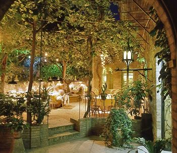 Imagen del bar/restaurante del Hotel Umbra. Foto 4