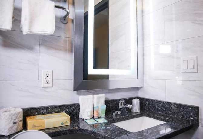 Imagen de la habitación del Hotel Umbrella Brooklyn. Foto 13
