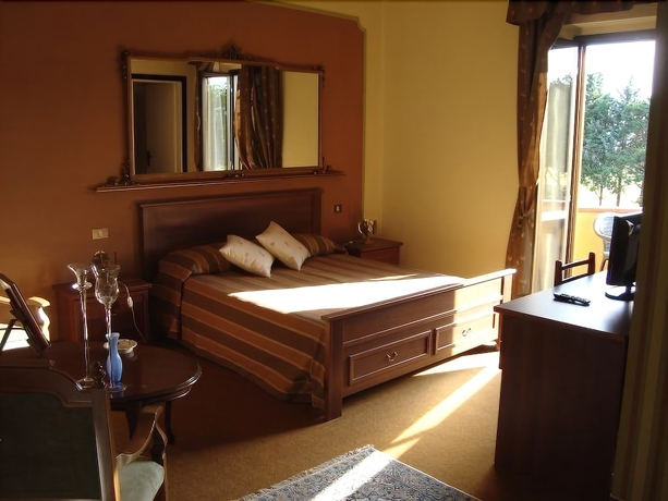 Imagen de la habitación del Hotel Umbriaverde Sporting and Resort. Foto 7