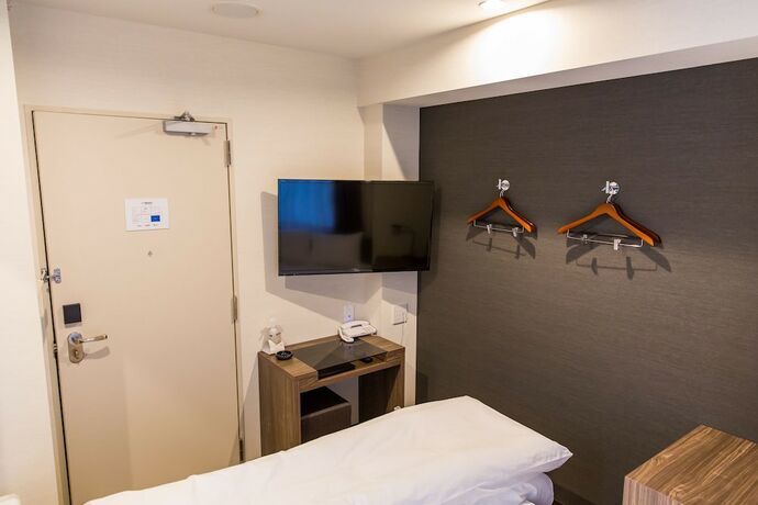 Imagen de la habitación del Hotel Umeda Plaza. Foto 25