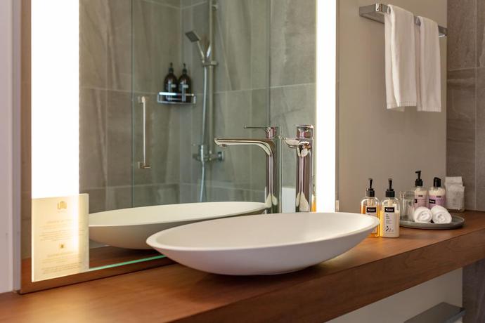 Imagen de la habitación del Hotel Umi. Foto 8