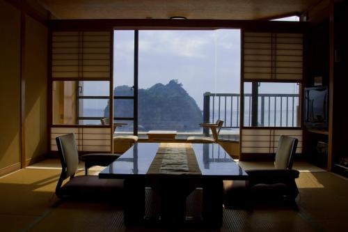Imagen de la habitación del Hotel Umibenokakureyu Seiryu. Foto 8