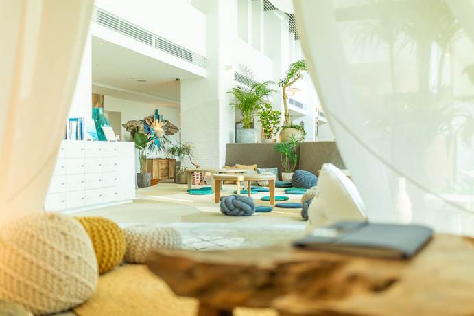 Imagen de los interiores del Hotel Umino. Foto 19
