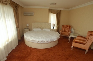 Imagen de la habitación del Hotel Umit Pembe Kosk. Foto 5