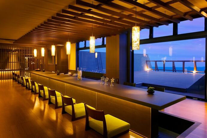Imagen del bar/restaurante del Hotel Umiusagi The Annex Of Senoumi. Foto 12