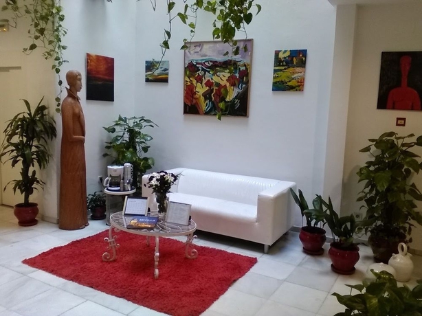 Imagen de los interiores del Hotel Un Patio En Santa Cruz. Foto 8