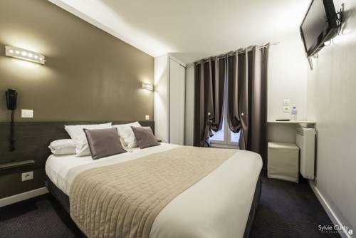 Imagen de la habitación del Hotel Un Sur Le Port. Foto 7