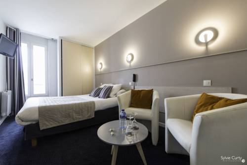 Imagen general del Hotel Un Sur Le Port. Foto 2