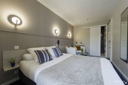 Imagen de la habitación del Hotel Un Sur Le Port. Foto 10