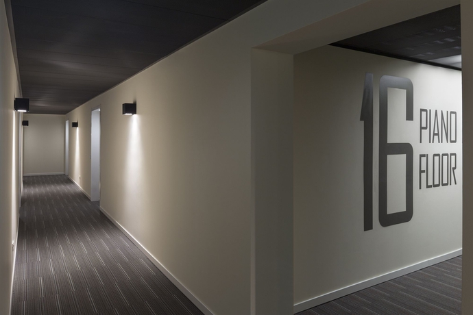 Imagen de los interiores del Hotel Una Century. Foto 9