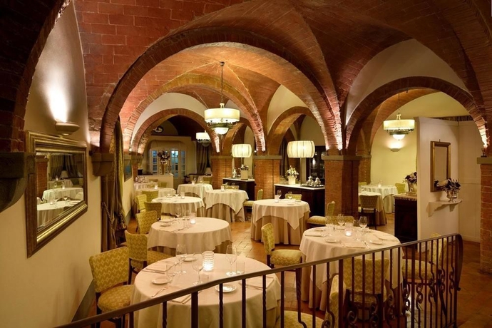 Imagen del bar/restaurante del Hotel Una Palazzo Mannaioni. Foto 6